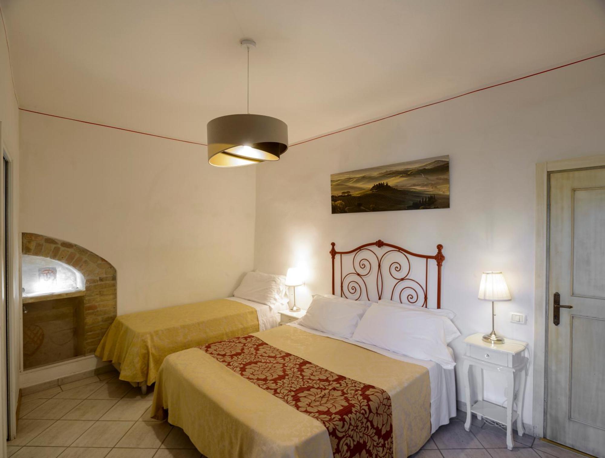 Donna Nobile Hotel Сан Джиминяно Екстериор снимка