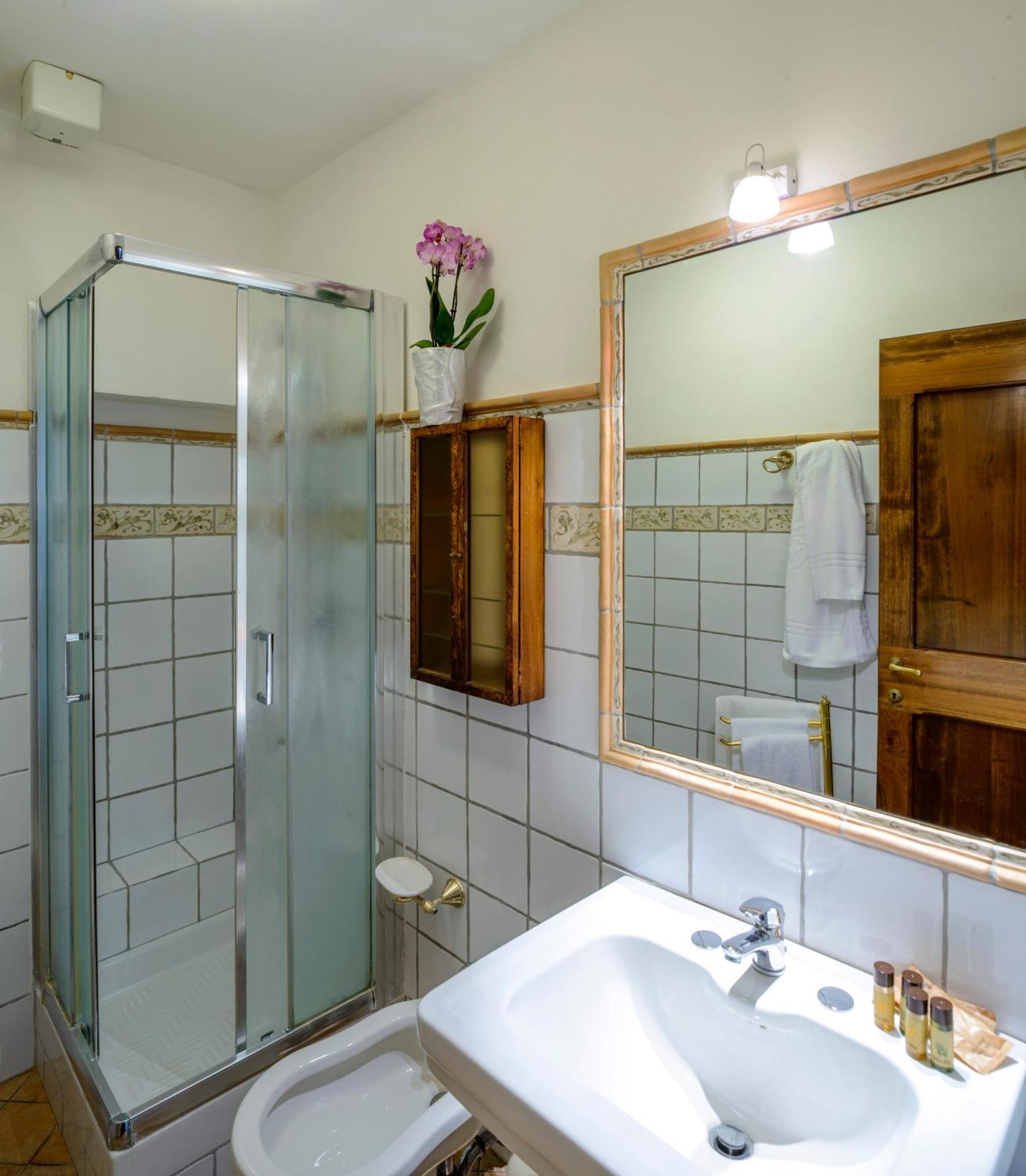 Donna Nobile Hotel Сан Джиминяно Екстериор снимка