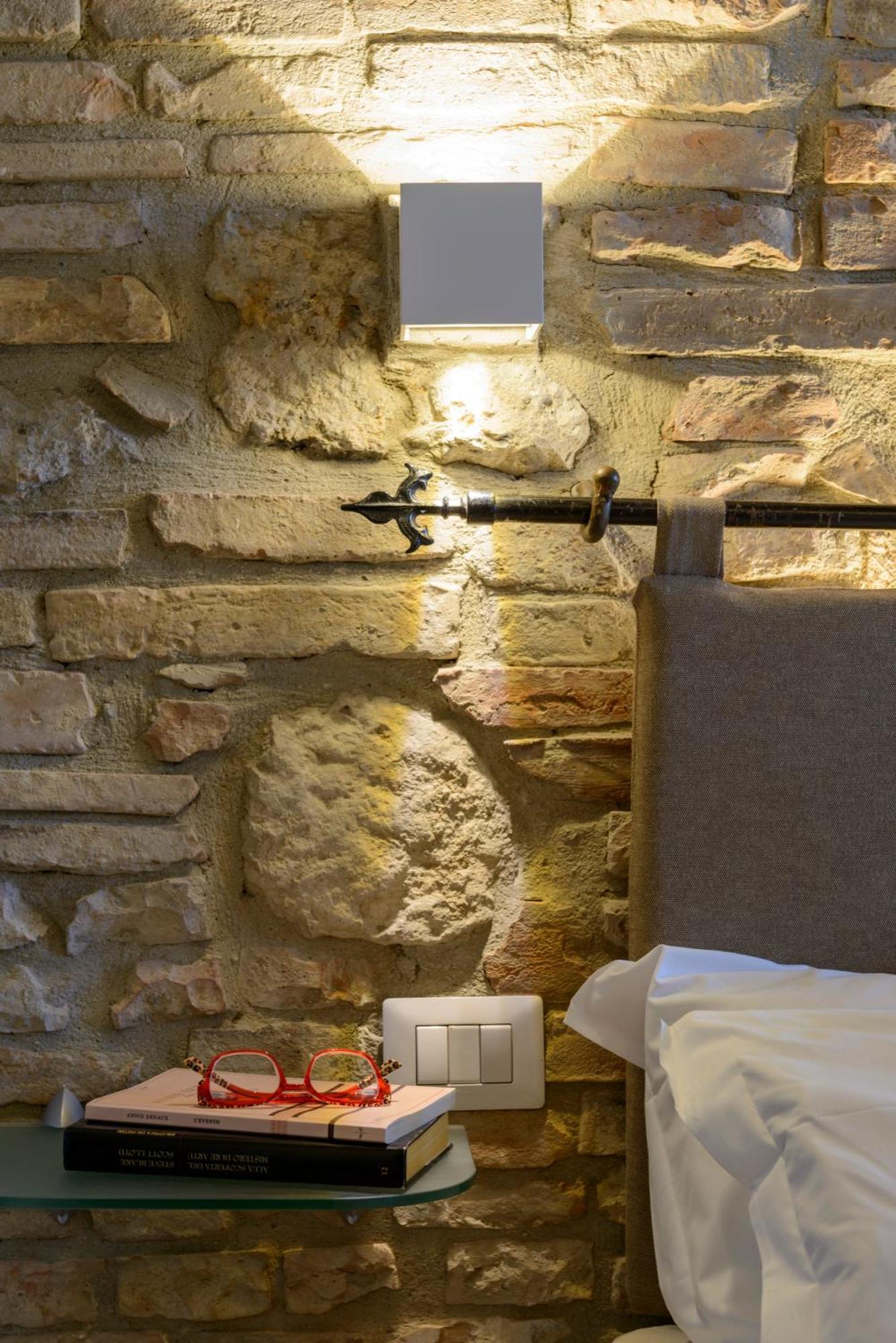 Donna Nobile Hotel Сан Джиминяно Екстериор снимка