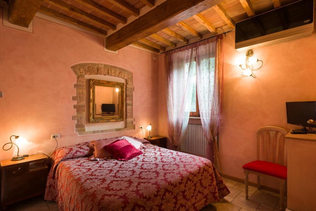 Donna Nobile Hotel Сан Джиминяно Стая снимка
