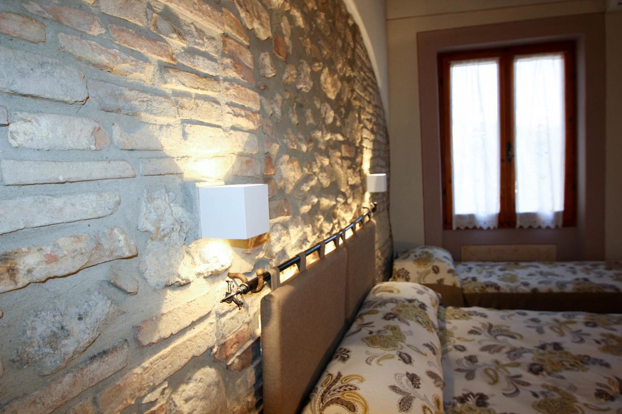 Donna Nobile Hotel Сан Джиминяно Екстериор снимка