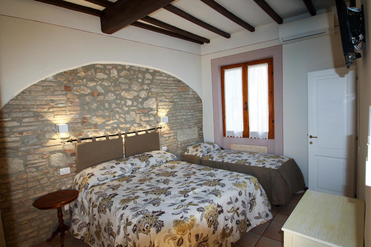 Donna Nobile Hotel Сан Джиминяно Екстериор снимка