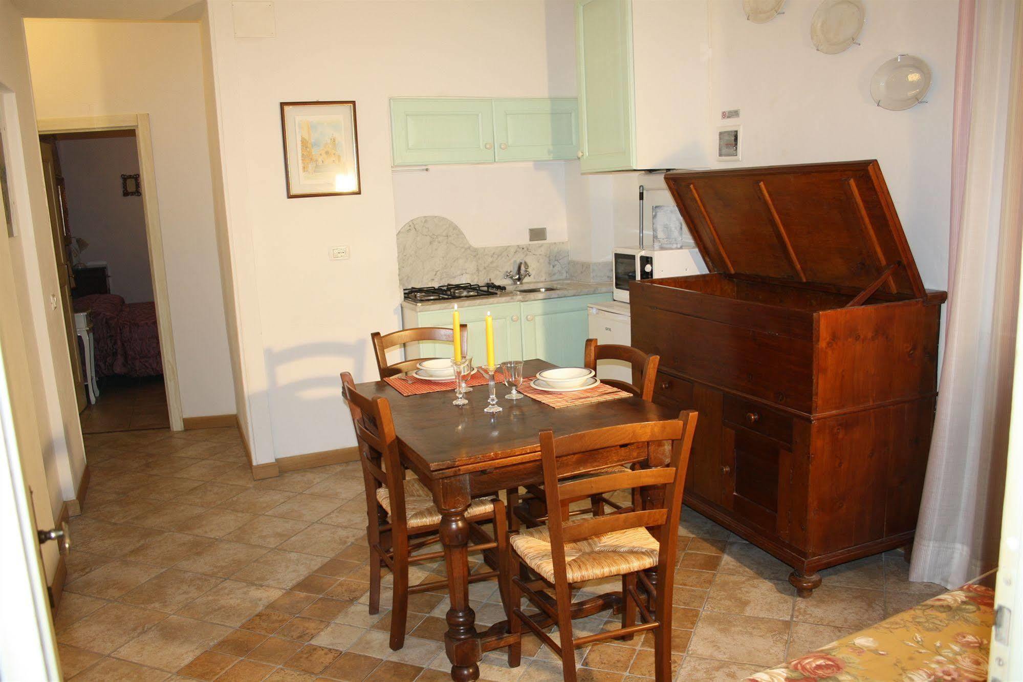 Donna Nobile Hotel Сан Джиминяно Екстериор снимка